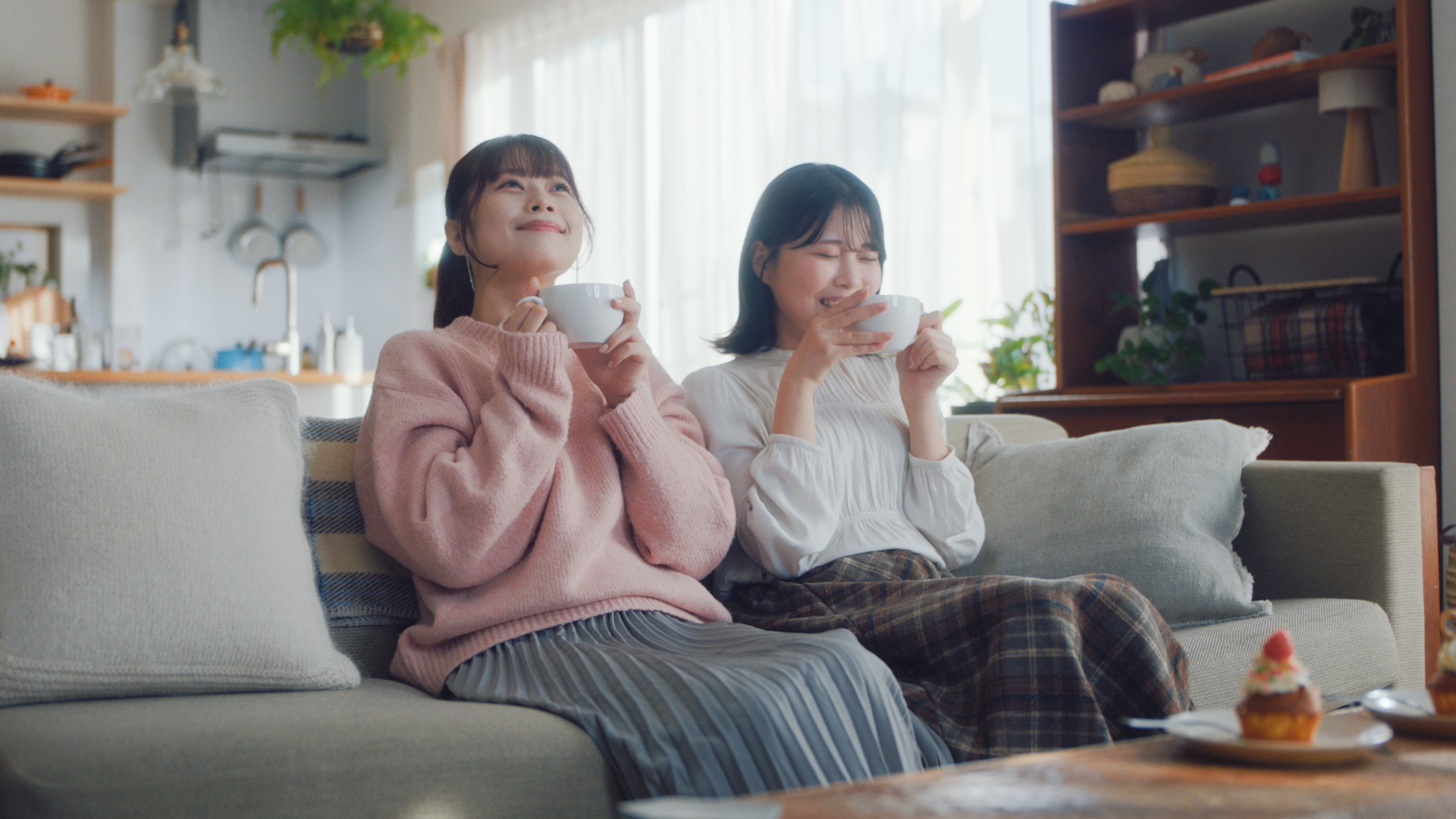 ブレンディ®カフェラトリー®」スティック　『カフェラトリーでほんのり幸せチャージ 2026年 今日、好きになりました。タイアップ』篇 15秒