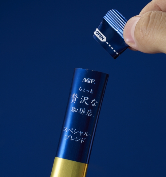 手で簡単に切れます。